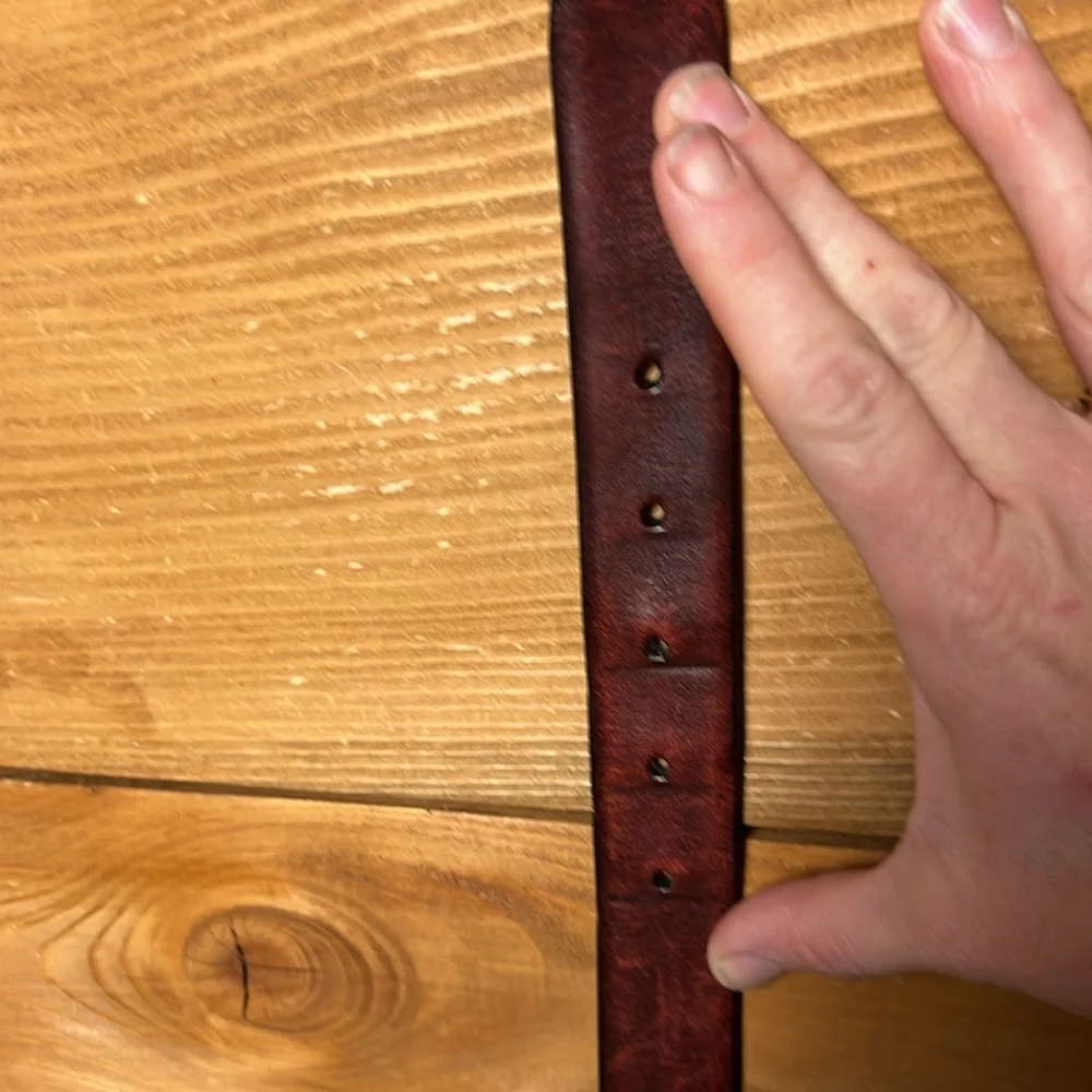Men’s Wearhouse belt for men full grain leather handmade in Italy 42 measures 50